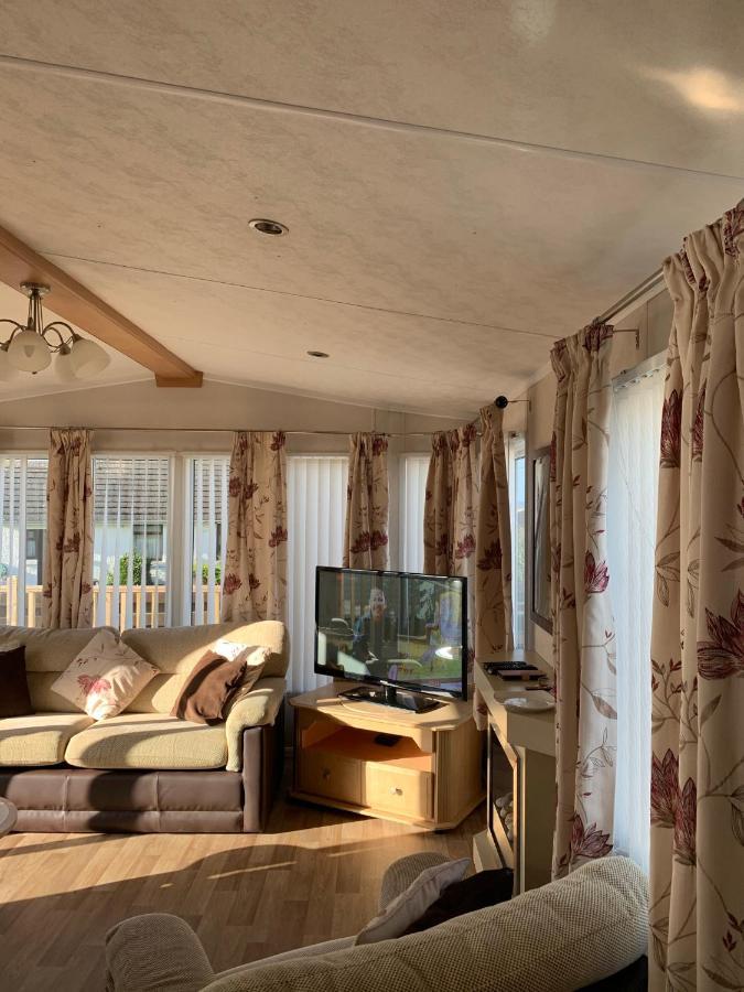 Immaculate 2-Bed Lodge In Monreith Нютън Стюарт Екстериор снимка