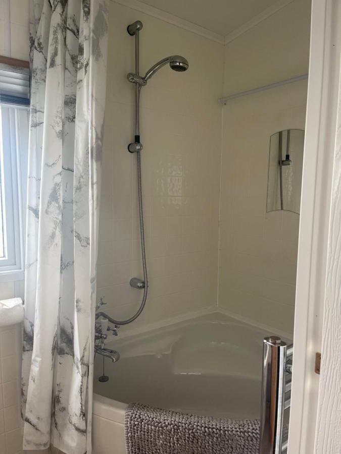 Immaculate 2-Bed Lodge In Monreith Нютън Стюарт Екстериор снимка