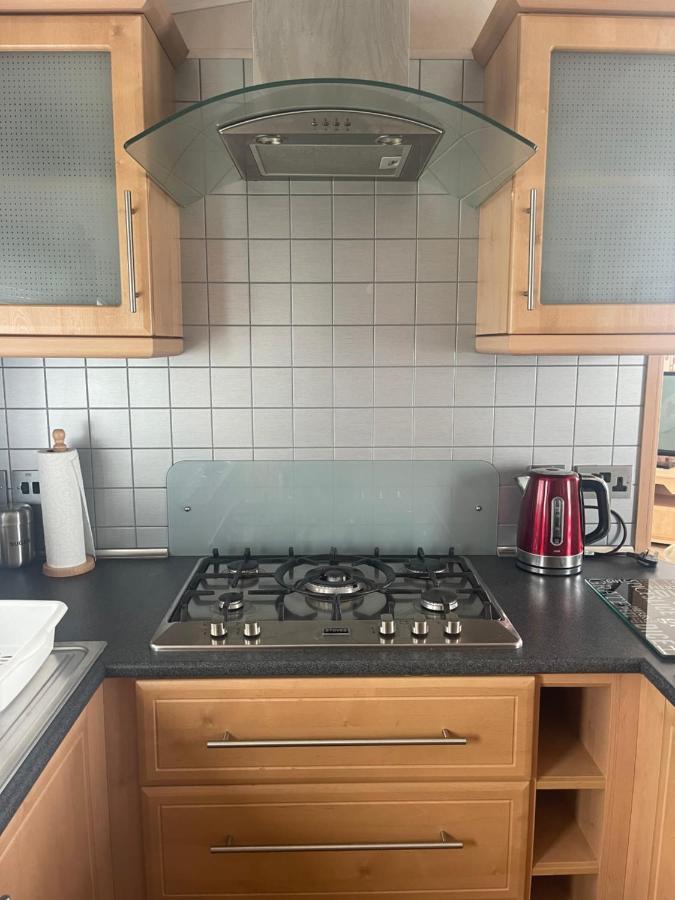 Immaculate 2-Bed Lodge In Monreith Нютън Стюарт Екстериор снимка